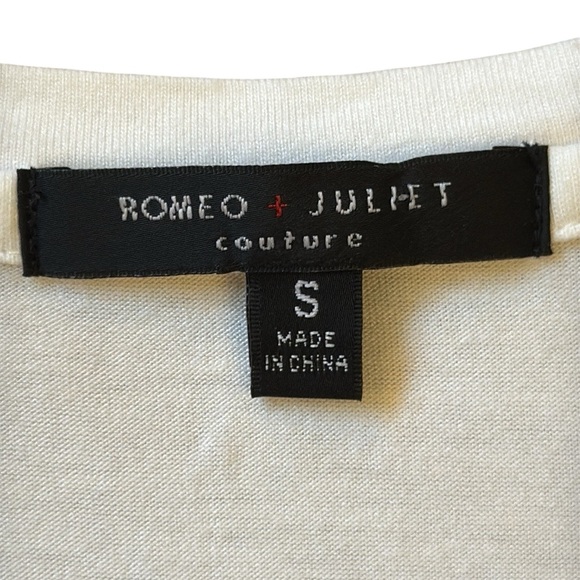 Women’s Shimmery Skull Tee White Silver Metallic Beaded Whimsigoth Grunge Small - Picture 3 of 11